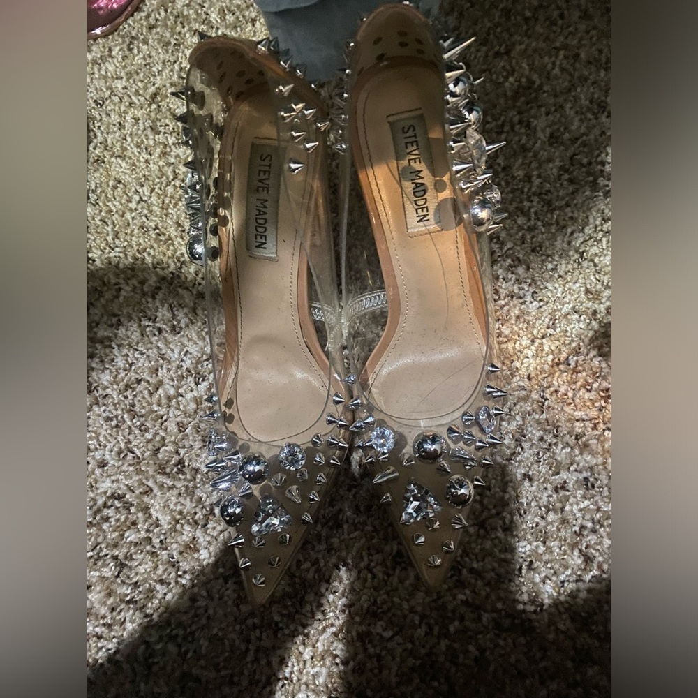 Steve Madden spiked pump sz 7.5